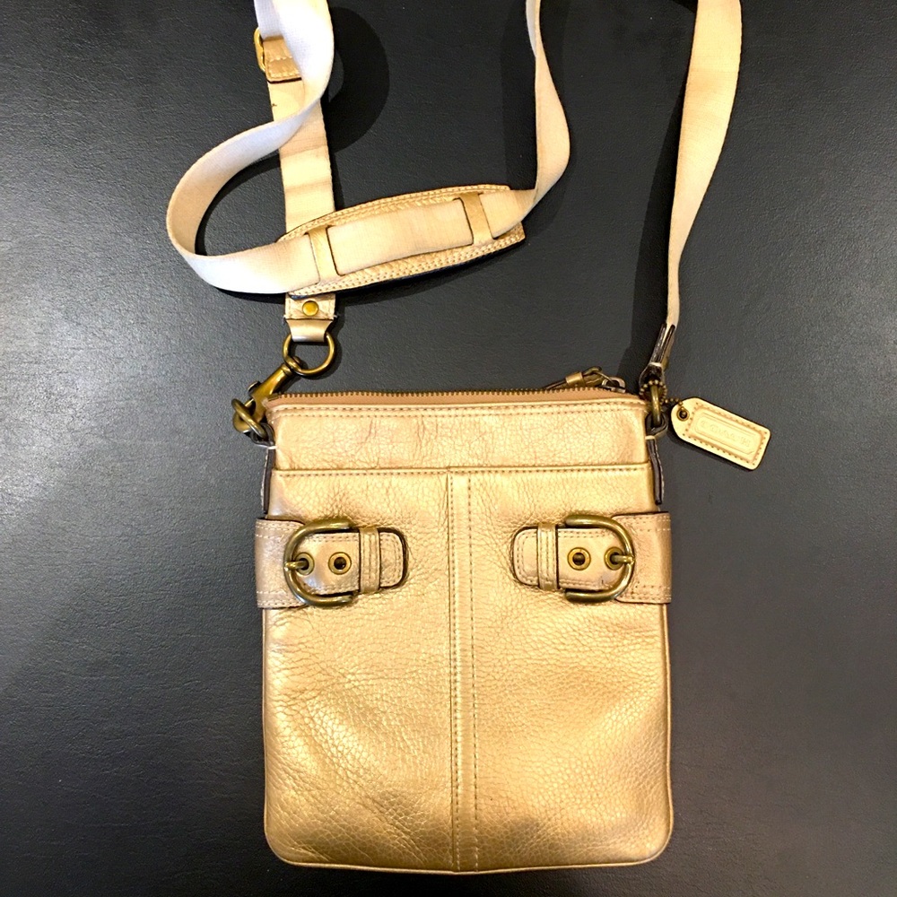 Coach Crossbody Bag/ Great condition